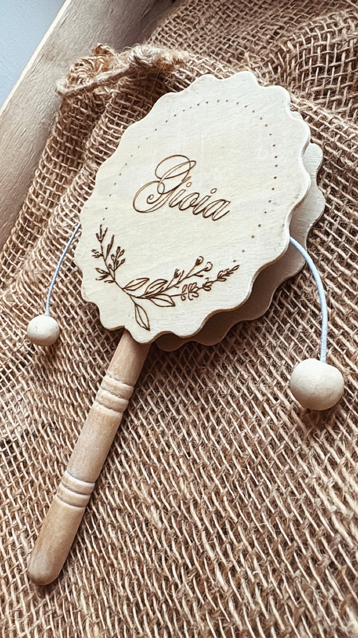 Hochet musical en bois